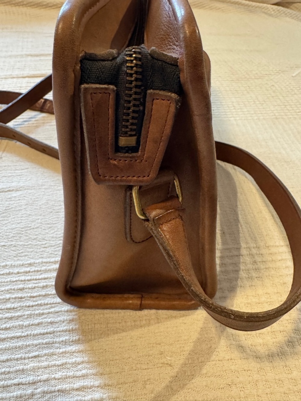 Vintage Coach NYC Era Swagger Bag Tan Leather Crossbody Double Pocket Creed - Picture 9 of 13